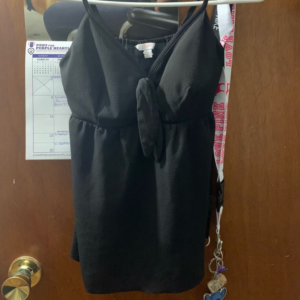 Candie’s top